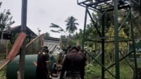 Satgas TMMD Kodim 1311/Morowali Pasang Tandon Air untuk Dukung Program TNI Manunggal Air Satgas TMMD Kodim 1311/Morowali Pasang Tandon Air untuk Dukung Program TNI Manunggal Air