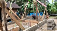 Harapan Keluarga Hasmid Tomi Tumbuh Seiring Dinding Rumah Mulai Berdiri Harapan Keluarga Hasmid Tomi Tumbuh Seiring Dinding Rumah Mulai Berdiri
