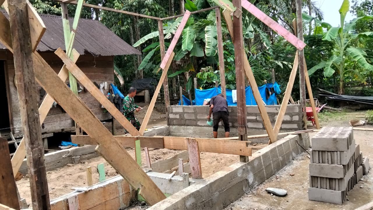 Harapan Keluarga Hasmid Tomi Tumbuh Seiring Dinding Rumah Mulai Berdiri