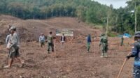 Privasi dan Kenyamanan MCK Terjaga Usai Pemasangan Pintu di Patukku Privasi dan Kenyamanan MCK Terjaga Usai Pemasangan Pintu di Patukku
