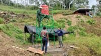 Desa Pattuku Tambah Tandon pada Tower Sumur Bor Pertama