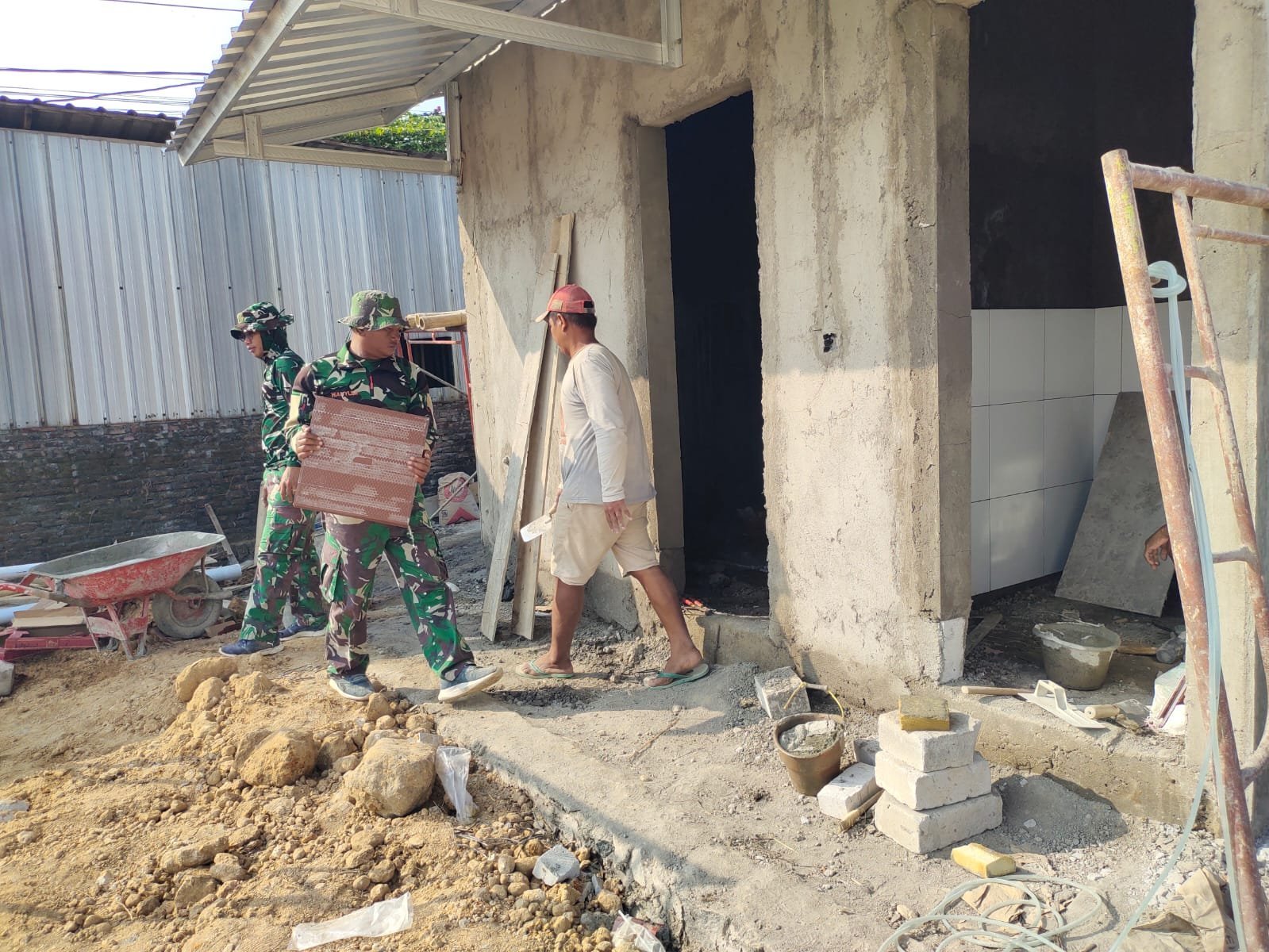 Keramik Jadi Penentu Rampungnya MCK di Parangjoro