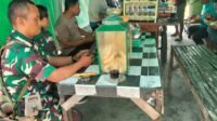 Interaksi Santai di Warung Parangjoro Selama TMMD Interaksi Santai di Warung Parangjoro Selama TMMD