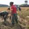 Sawah Parangjoro Jadi Tempat Bercengkerama TNI dan Petani Saat Panen