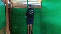 Rumah Kai Birhasani Hampir Rampung, Prajurit dan Warga Tetap Semangat Meski Diawasi