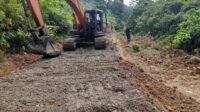 Pembentukan Badan Jalan 4 Meter di Sarah Raya Dikebut Pembentukan Badan Jalan 4 Meter di Sarah Raya Dikebut