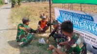 Kebersamaan Saat Istirahat Jadi Modal Gotong Royong di Parangjoro Kebersamaan Saat Istirahat Jadi Modal Gotong Royong di Parangjoro