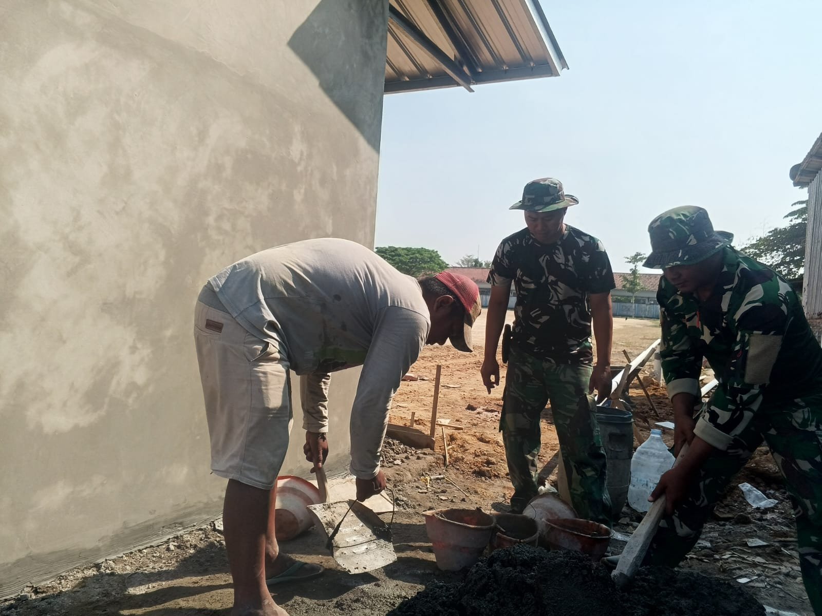 Pekerjaan Teliti Jadi Penentu Daya Tahan MCK Parangjoro