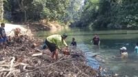 Area Bawah Jembatan Gantung Tadangpalie Ditata Ulang Lewat Gotong Royong