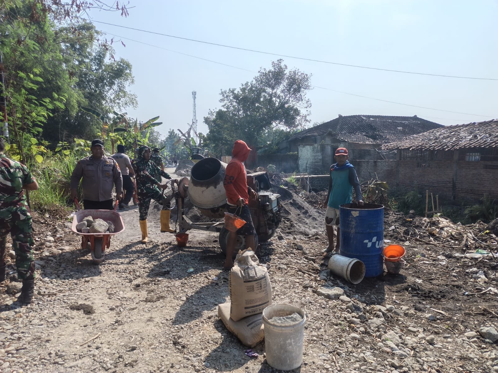 Perbaikan Jalan dan Layanan Sosial, Fokus TMMD di Parangjoro