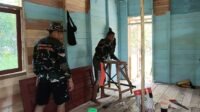 Kolaborasi Warga dan Satgas TMMD Rampungkan Atap Rumah Nini Noorhayati Kolaborasi Warga dan Satgas TMMD Rampungkan Atap Rumah Nini Noorhayati