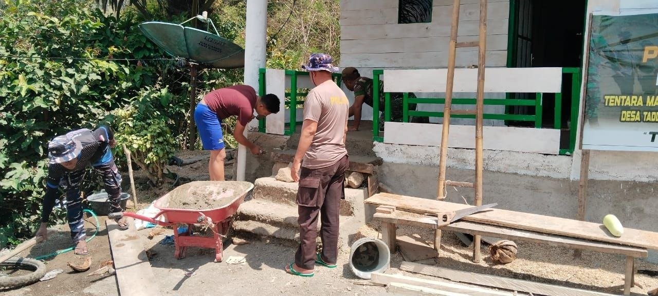 Teras Baru untuk Rumah Demmang: Satgas TMMD Kodim 1407/Bone Rampungkan Pengecoran