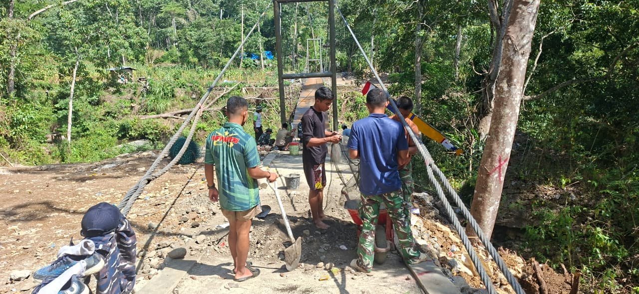 Pondasi Jembatan Gantung di Pattuku Dirapikan untuk Buka Akses Antar Dusun