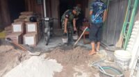 Kodim 0726 dan Warga Parangjoro Bersama Perbaiki Rumah Subani Hingga Selesai
