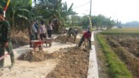Gotong Royong Perataan Tanah di Parangjoro Digarap Tanpa Alat Berat Gotong Royong Perataan Tanah di Parangjoro Digarap Tanpa Alat Berat