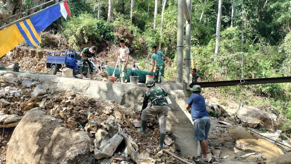 Pondasi Kokoh Jadi Prioritas Pembangunan Jembatan Gantung Pattuku