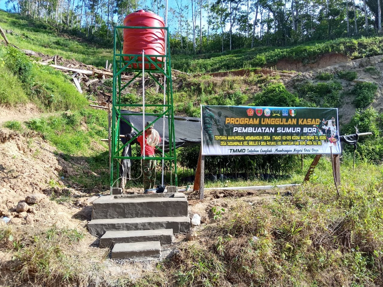 Sumur Bor di Pattuku Dilengkapi Listrik oleh Satgas TMMD ke-129 Kodim 1407/Bone