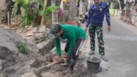 Kehadiran TNI dan Warga Bangun Pos Kamling, Warga Dukuh Singkil Antusias Kehadiran TNI dan Warga Bangun Pos Kamling, Warga Dukuh Singkil Antusias