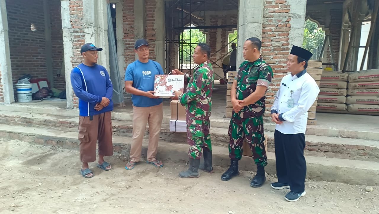 TMMD Kodim 0726/Sukoharjo Kirim Al-Qur’an dan Sajadah untuk Memperkuat Kehidupan Sosial di Parangjoro