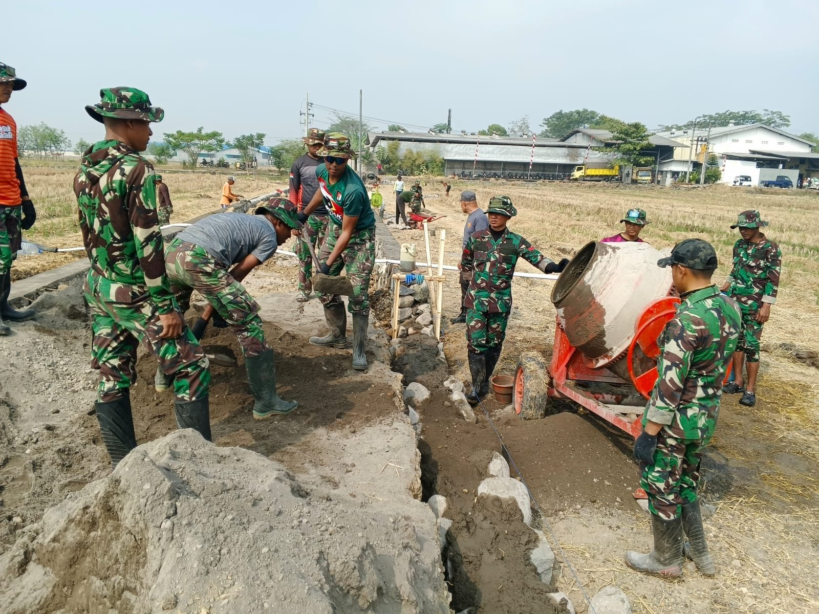 Di Parangjoro, Talud Dibangun untuk Menjaga Produksi Pertanian Jangka Panjang