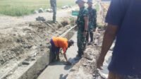 TMMD Kodim 0726/Sukoharjo Rampungkan Pengacian Gorong-Gorong di Parang Joro TMMD Kodim 0726/Sukoharjo Rampungkan Pengacian Gorong-Gorong di Parang Joro
