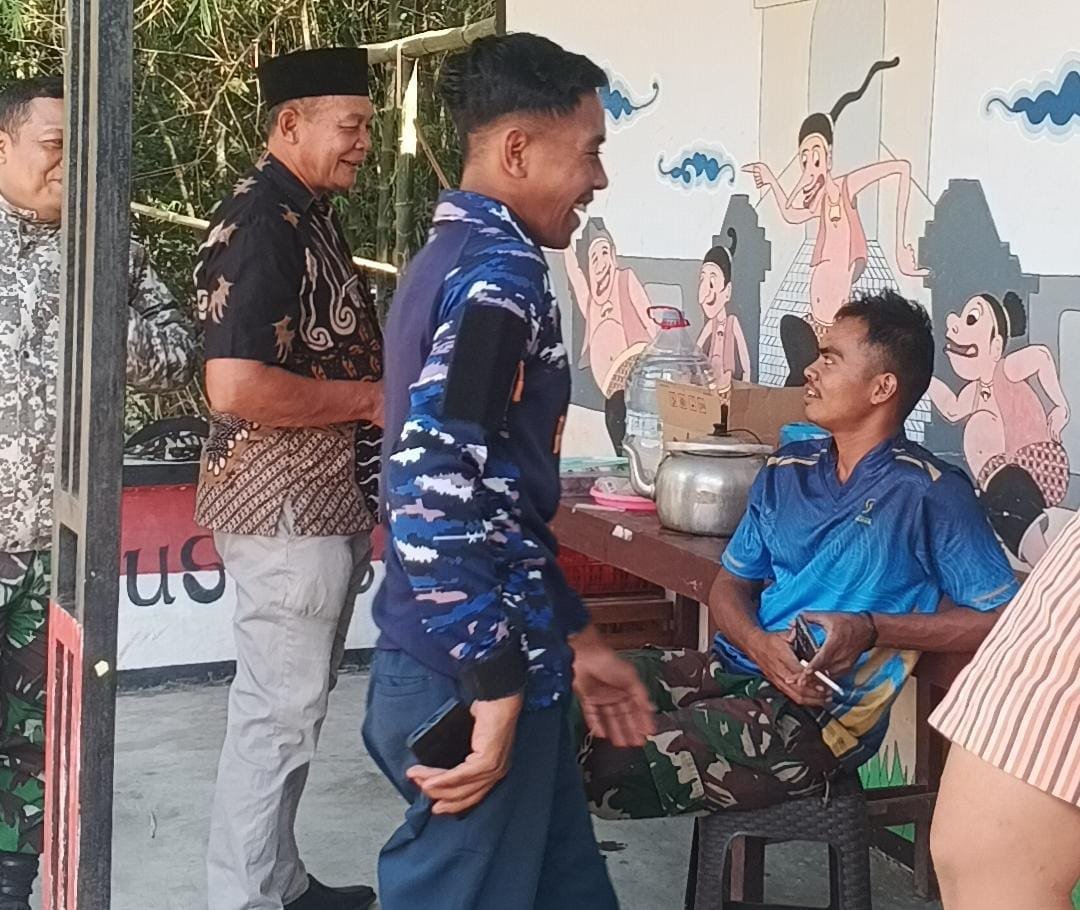 Tawa di Teras Usai Pengerjaan Gorong-gorong Pererat Sinergi TNI-Masyarakat