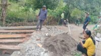 Jembatan Kayu Pattuku Diperkuat Lewat Kerja Sama Satgas TMMD dan Warga Jembatan Kayu Pattuku Diperkuat Lewat Kerja Sama Satgas TMMD dan Warga