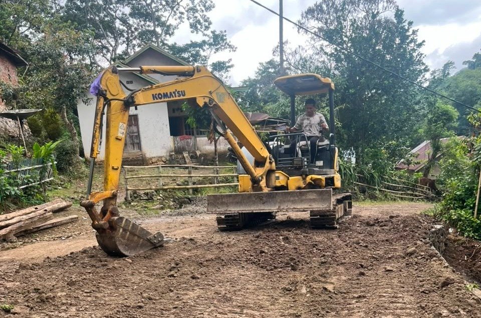 Warga Pattuku Dapat Napas Lega Usai Perbaikan Jalan TMMD
