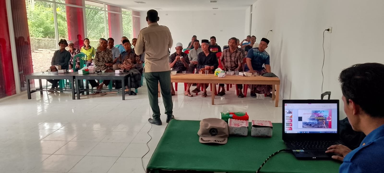 TMMD Ke-129 Sisipkan Penyuluhan Hukum Karhutla di Sarah Raya