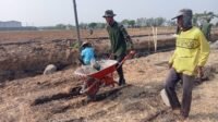 Sinergi Warga dan TNI Percepat Pengerjaan Sasaran Fisik di Parangjoro