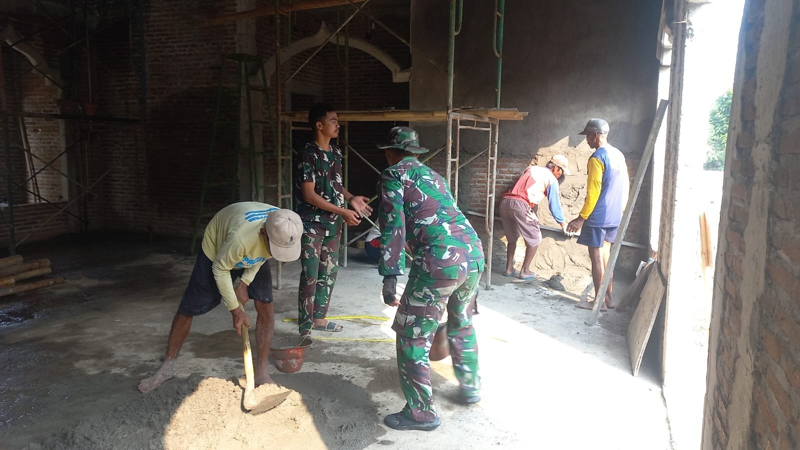 Rehabilitasi Masjid Al Mubarok Digerakkan Gotong Royong Warga Parangjoro