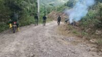 Rapikan Badan Jalan, Satgas TMMD Pastikan Peningkatan Infrastruktur di Bone Berjalan Mulus