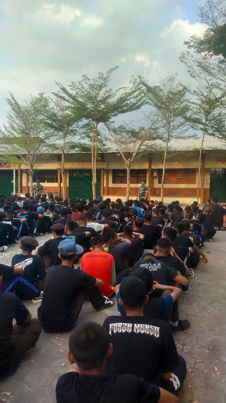 Ketahanan Sosial Dikuatkan: TMMD 129 Kodim Sukoharjo Gelar Pembinaan Karakter di SMK
