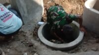 Suara Sekop di Masjid Al Baroq, Satgas TMMD dan Warga Lanjutan Pemasangan Buis Suara Sekop di Masjid Al Baroq, Satgas TMMD dan Warga Lanjutan Pemasangan Buis