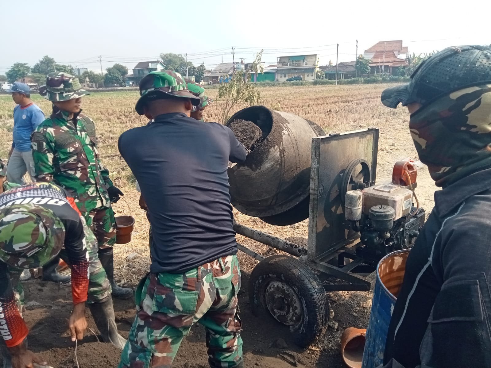 Progres TMMD di Sukoharjo: Pembangunan di Parangjoro Terus Dilakukan