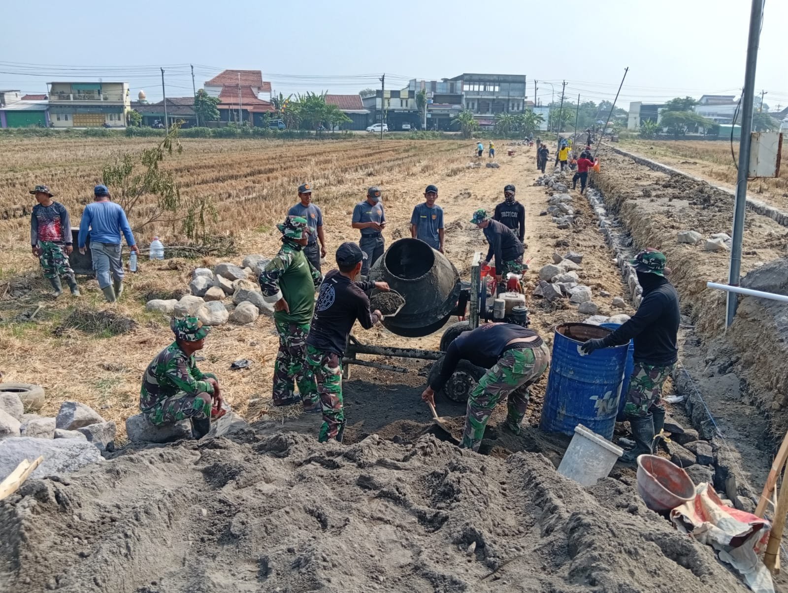 Kualitas Tetap Dijaga Saat Percepatan Pembangunan TMMD di Parangjoro