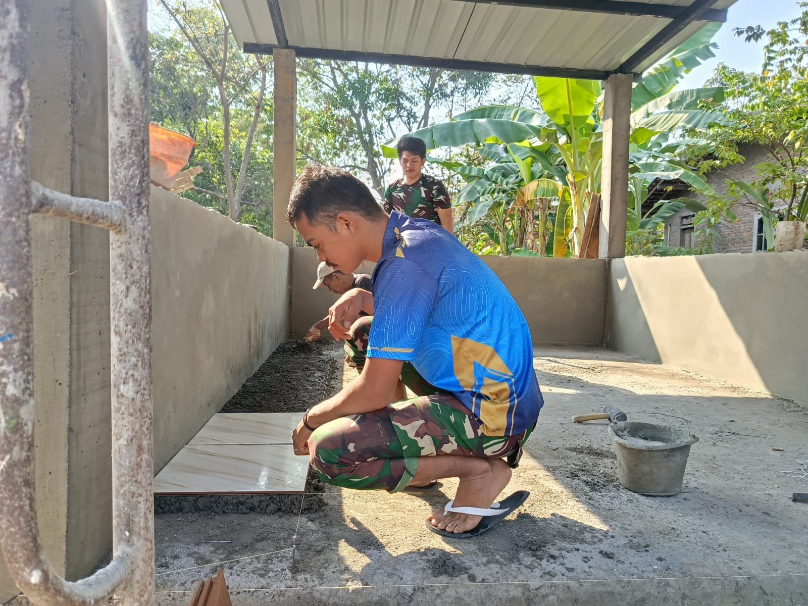 Sasaran Tambahan TMMD Ke-129: Pos Kamling Parangjoro Capai Tahap Penyelesaian