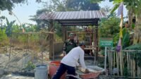 Pemasangan Keramik Dipercepat, Pos Kamling Dukuh Singkil Siap Difungsikan Pemasangan Keramik Dipercepat, Pos Kamling Dukuh Singkil Siap Difungsikan