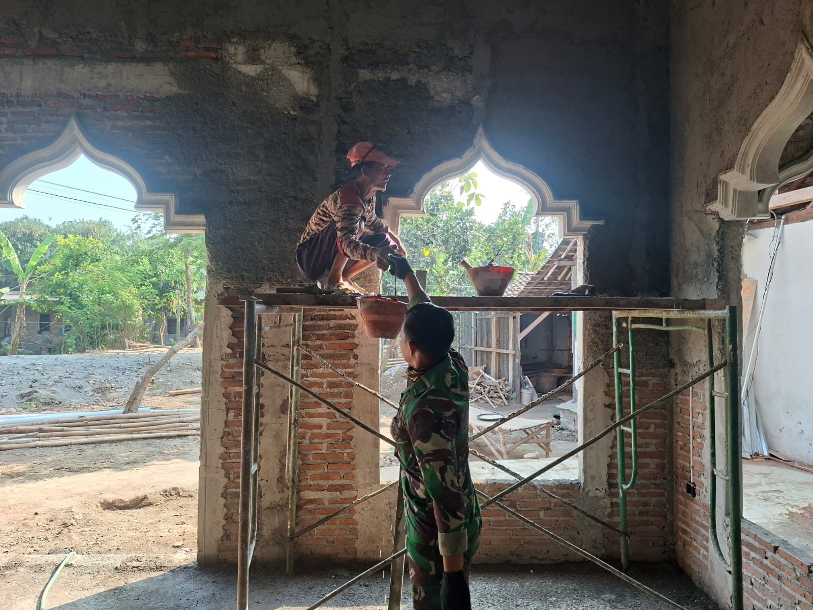 Pekerjaan Finishing Dominan di Masjid Al Mubaroq, Atap Sudah Terpasang