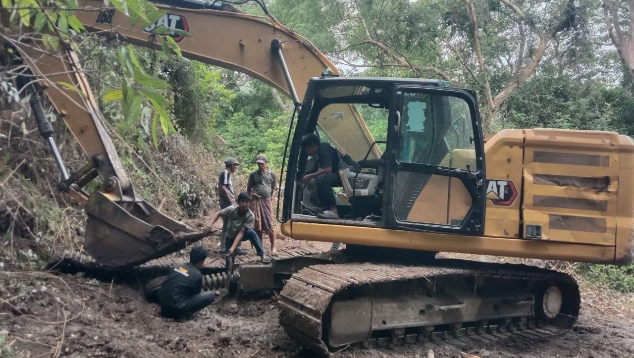 Pengecekan Excavator TMMD di Pattuku Dilakukan Satgas Kodim 1407/Bone
