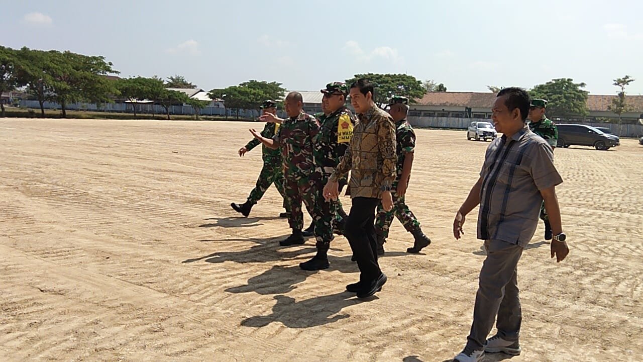 Saat Tinjuan TMMD, Kadispenad Brigjen Donny Turun Tanam Pohon di Parangjoro