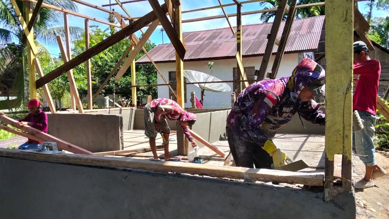 Perbaikan Rumah T.M. Nur Jadi Sasaran Tambahan TMMD Ke-129 di Sarah Raya