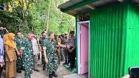 Saat Cek TMMD di Bontocani, Brigjen Yudi Pranoto Sempatkan Dengarkan Ibu-Ibu Warga Saat Cek TMMD di Bontocani, Brigjen Yudi Pranoto Sempatkan Dengarkan Ibu-Ibu Warga