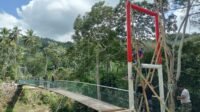 Kodim 1407/Bone Cat Jembatan Pattuku-Lemo sebagai Upaya Pemeliharaan TMMD ke-129