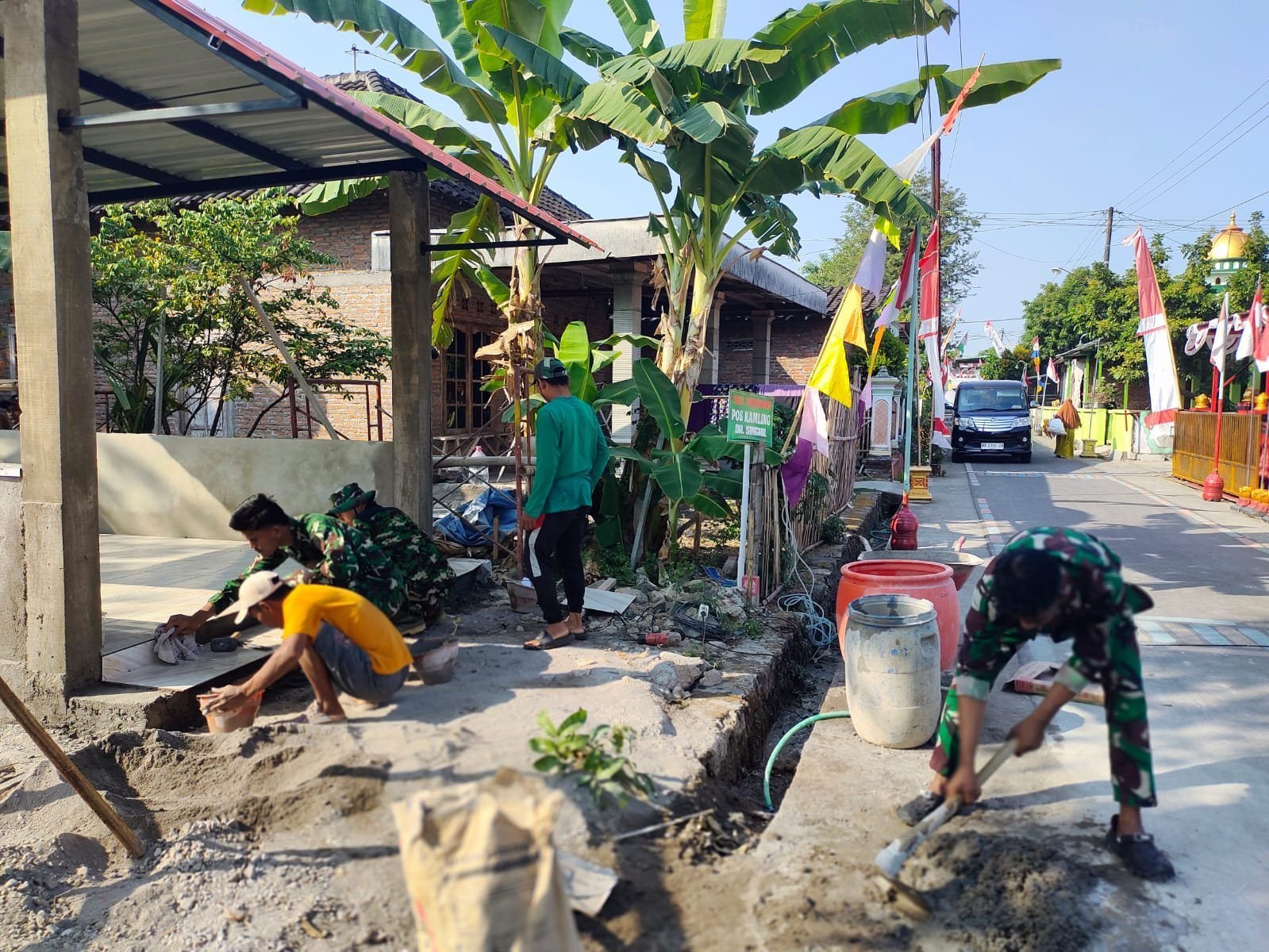 Pengerjaan Pos Kamling di Parangjoro Capai Tahap Akhir, Warga Sinkil Siap Ronda Teratur