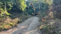 TMMD ke-129: Excavator Dipilih Untuk Penataan Jalan di Desa Pattuku