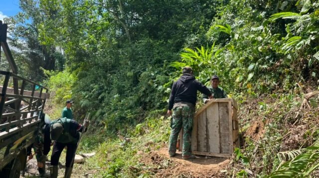 Penanda Prasasti Lengkapi Sasaran Fisik Peningkatan Jalan TMMD di Pattuku