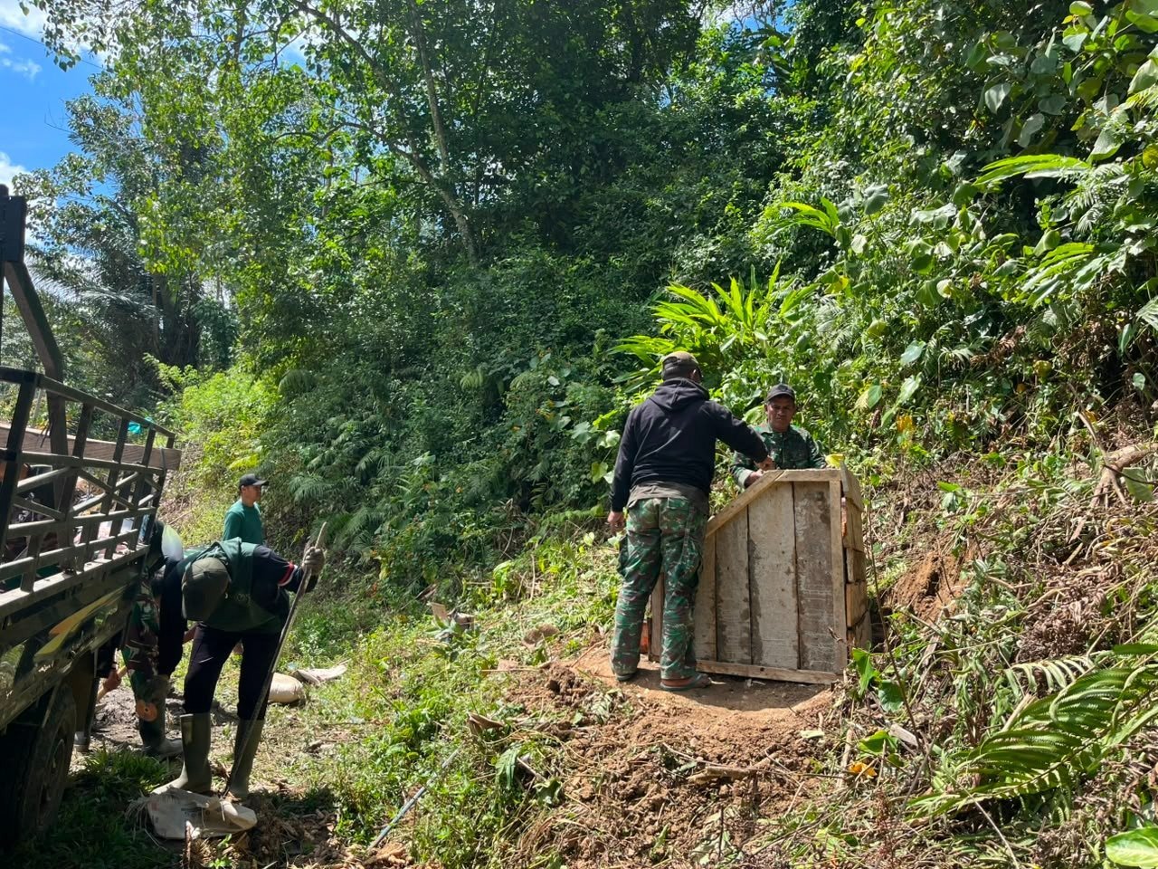 Monumen Prasasti Tunai Tugas: Menandai Jalan Hasil TMMD di Pattuku