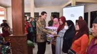 Paket Sembako Jadi Sasaran Nonfisik TMMD Ke-129 di Parangjoro