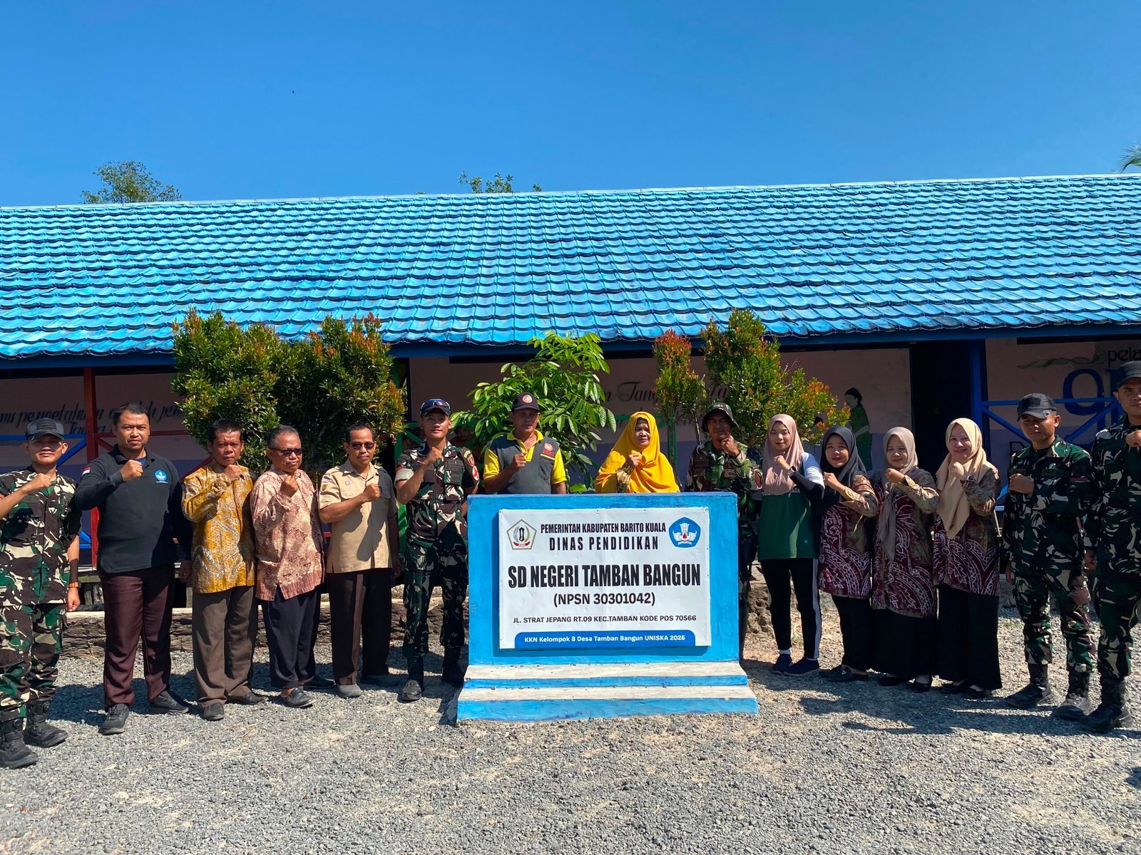 Baris-berbaris di Tamban: Sekolah Dasar sebagai Arena Latih Disiplin Anak
